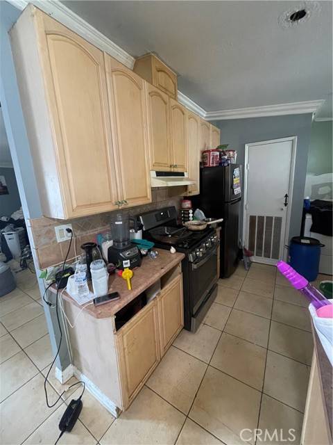 Castaic, CA 91384,29708 Cromwell Avenue