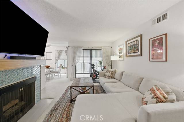 Glendale, CA 91206,510 N Maryland Avenue #114