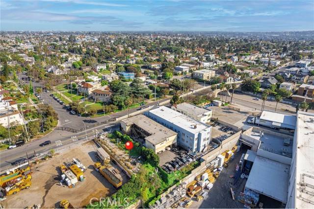 Los Angeles, CA 90019,1327 West