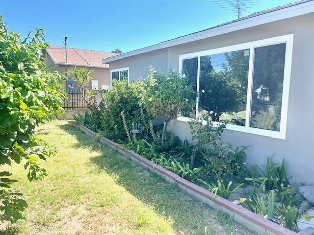 Reseda, CA 91335,7521 Amigo Avenue