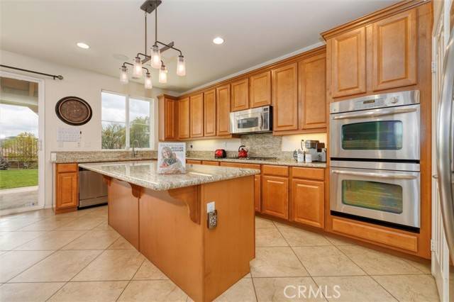 Saugus, CA 91350,22620 Dragonfly Ct