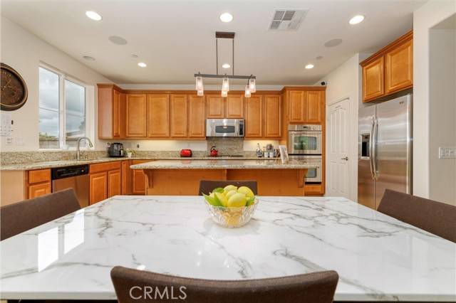 Saugus, CA 91350,22620 Dragonfly Ct