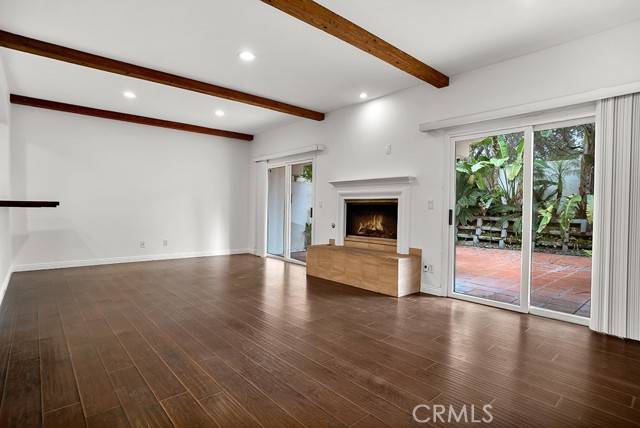 Malibu, CA 90265,6435 Zumirez Drive #2
