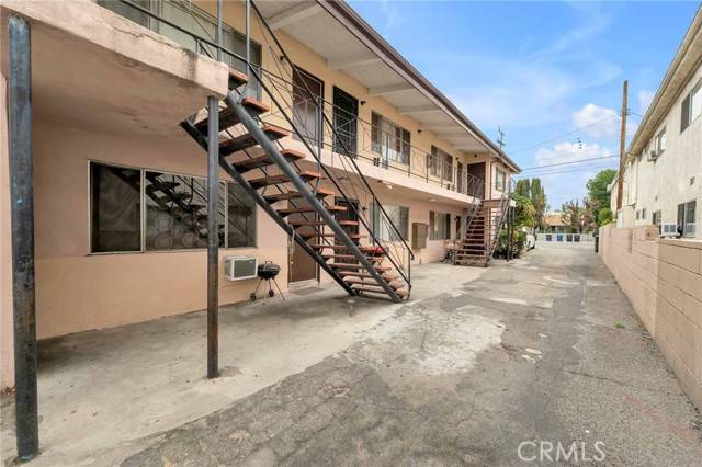 Van Nuys, CA 91406,16020 Vanowen Street