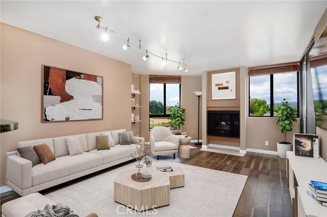 Canoga Park, CA 91304,7826 Topanga Canyon Boulevard #307
