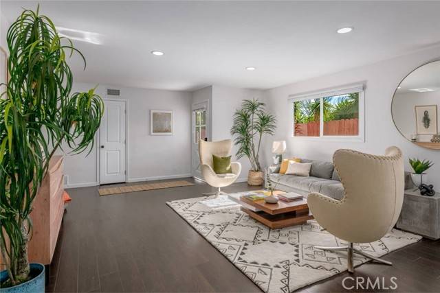 West Hills, CA 91307,6919 Platt Avenue