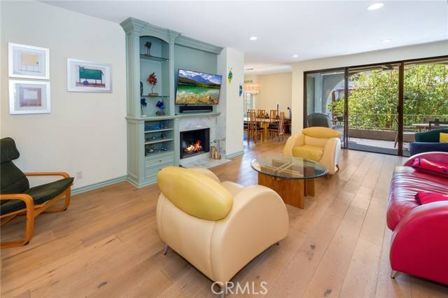 Encino, CA 91316,5340 Yarmouth Avenue #207