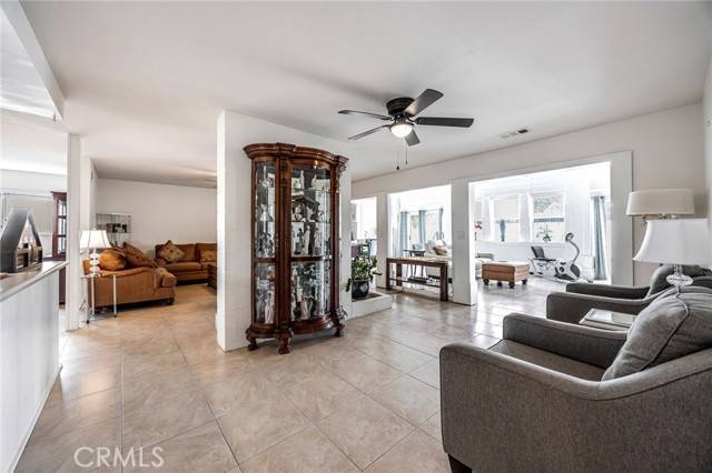 Upland, CA 91786,1363 N San Antonio Ave