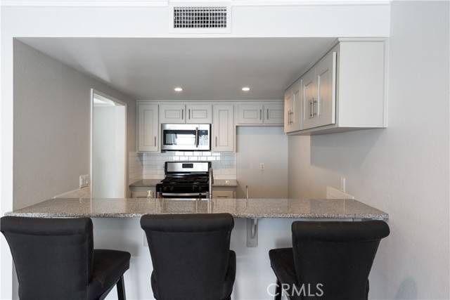 Burbank, CA 91506,315 W Alameda Avenue #6