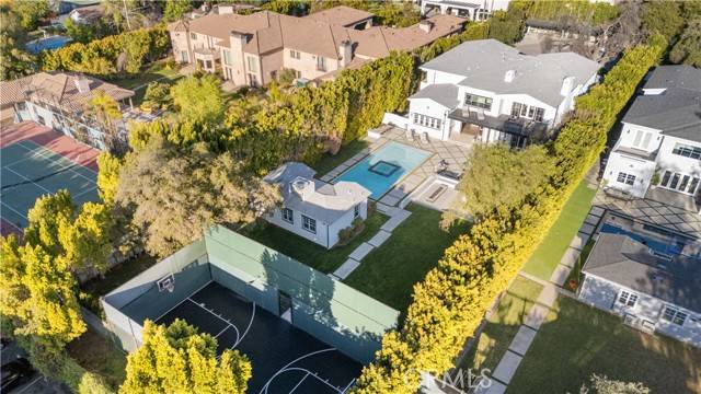 Encino, CA 91316,17528 Jayden Lane