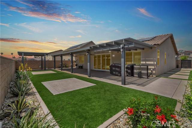 Jurupa Valley, CA 92509,9056 Black Thorn Street