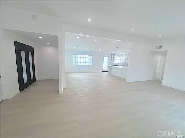 Woodland Hills, CA 91364,21541 Yucatan Avenue