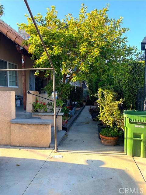 North Hollywood, CA 91606,6417 Troost Avenue