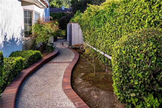 Westlake Village, CA 91361,32385 Lake Pleasant Drive