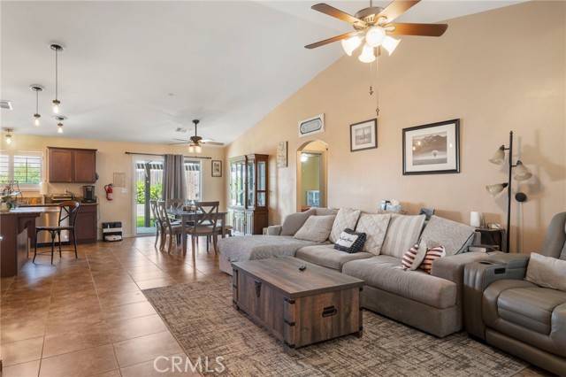 Bakersfield, CA 93311,6814 Clear Water Creek Way