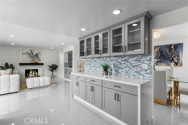 Sun Valley, CA 91352,10540 Dora