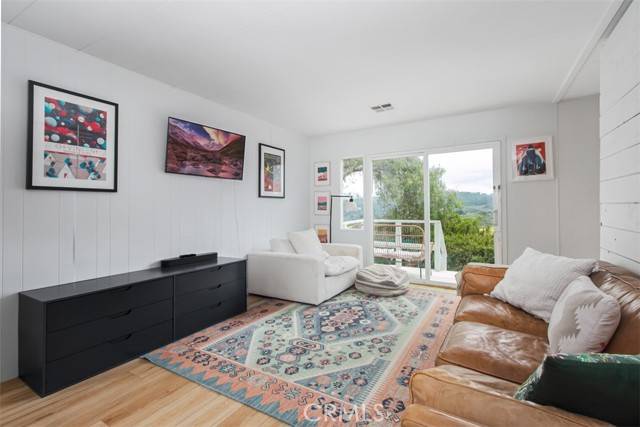 Topanga, CA 90290,1145 Apache