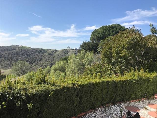 Topanga, CA 90290,1145 Apache