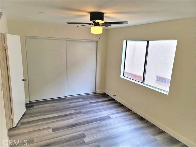Los Angeles, CA 90004,4906 Rosewood Avenue