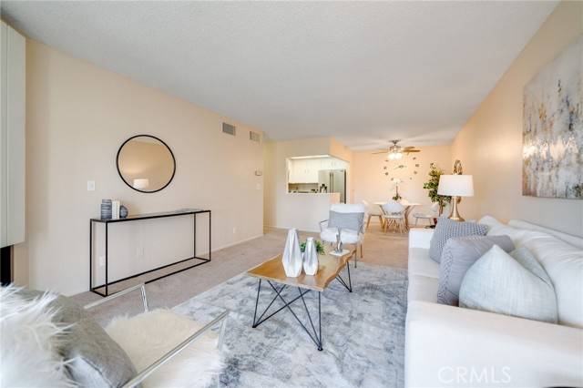 Sherman Oaks, CA 91607,12830 Burbank Boulevard #301