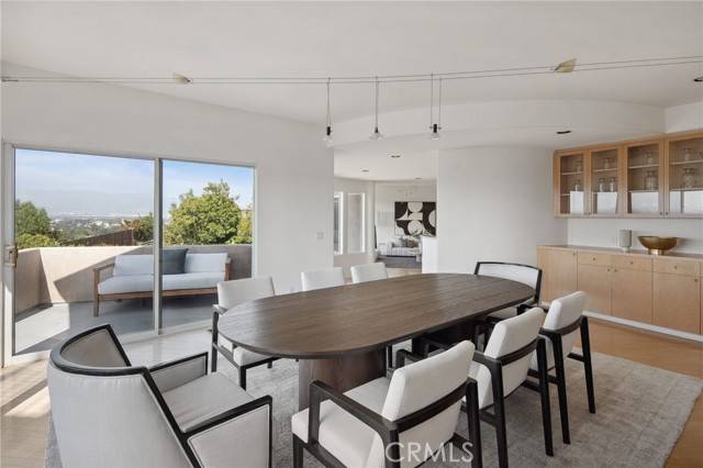 Studio City, CA 91604,3858 Buena Park Drive
