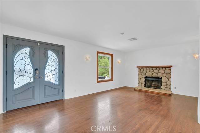 Calabasas, CA 91302,3564 Poppy Drive