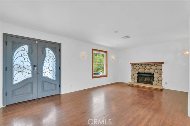 Calabasas, CA 91302,3564 Poppy Drive