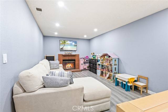 Palmdale, CA 93552,5323 E Avenue R11