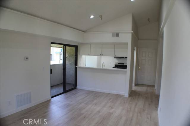 Lancaster, CA 93535,44406 15th Street #13