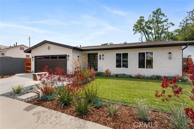 Woodland Hills, CA 91367,5607 Royer Avenue