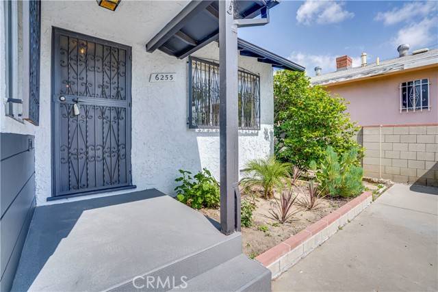North Hollywood, CA 91606,6255 Satsuma Avenue