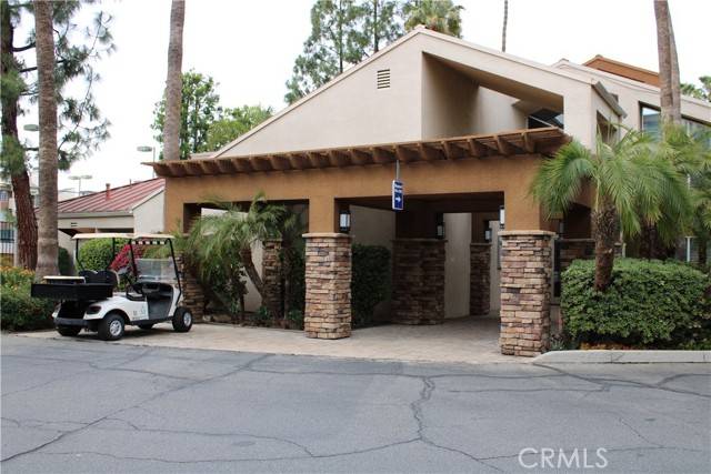 Woodland Hills, CA 91367,21520 Burbank Boulevard #211