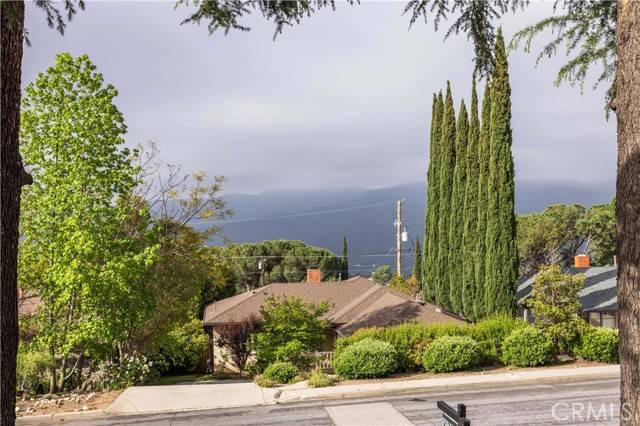 La Crescenta, CA 91214,3035 Highridge Road
