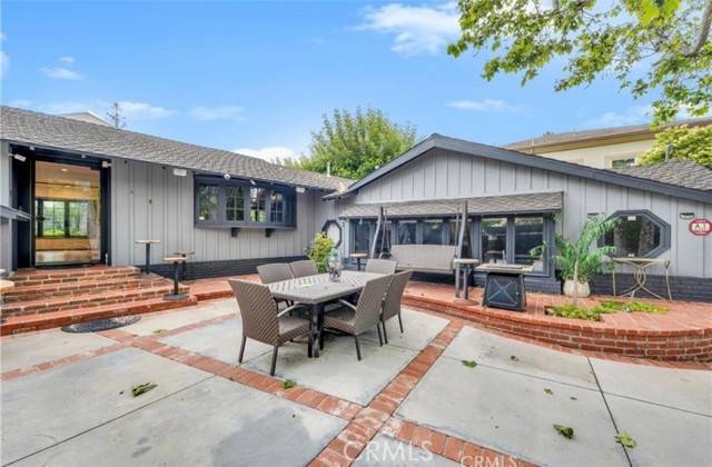 Tarzana, CA 91356,5050 Casa Drive