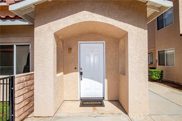Lancaster, CA 93536,43473 30th Street #4