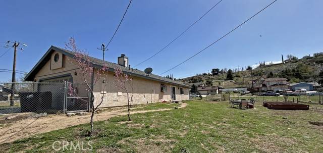 Lake Hughes, CA 93532,14402 Boxtree Street