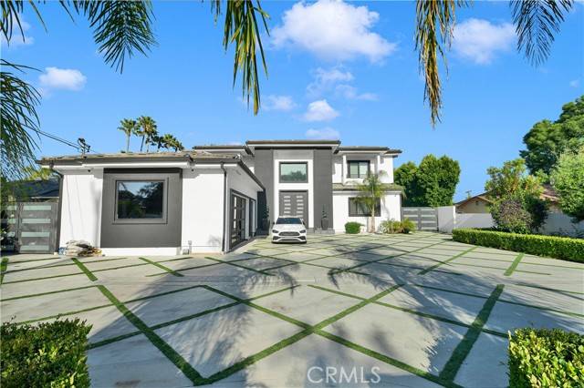 Northridge, CA 91325,9218 Encino Avenue