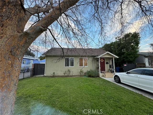 Van Nuys, CA 91411,5722 Cedros Avenue
