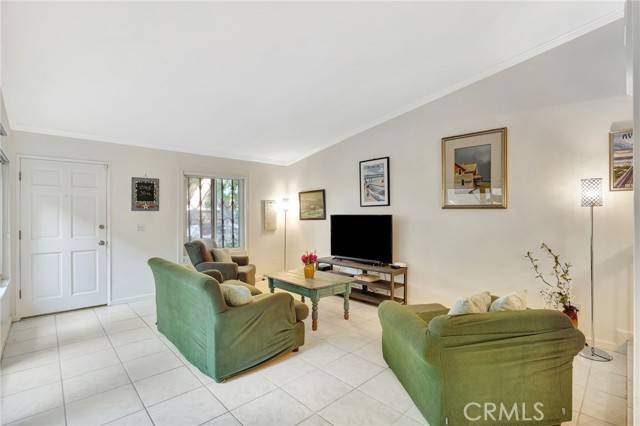 Chatsworth, CA 91311,10145 Larwin Avenue #2