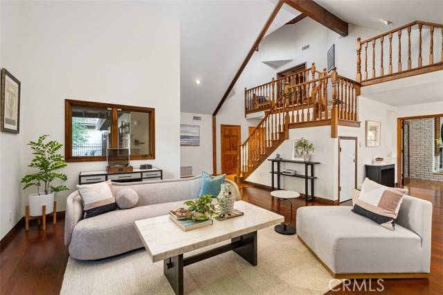 Calabasas, CA 91302,4031 Meadow Lark Drive