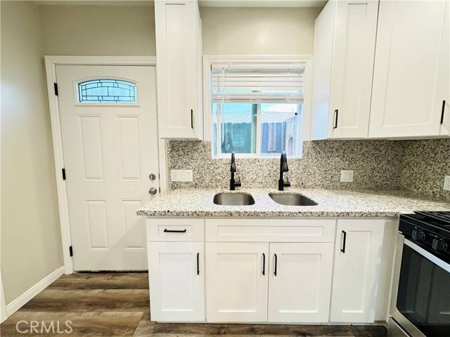 Granada Hills, CA 91344,10616 Amestoy Avenue
