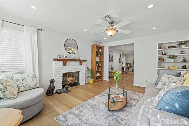 Castaic, CA 91384,31621 Hunter Lane