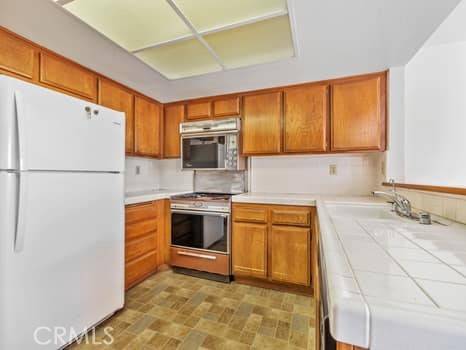 Porter Ranch, CA 91326,11255 Key West Avenue #2