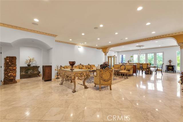 Woodland Hills, CA 91367,22349 Dolorosa Street