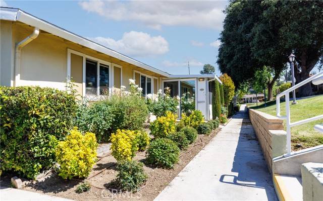 Newhall, CA 91321,19202 Avenue Of The Oaks #A