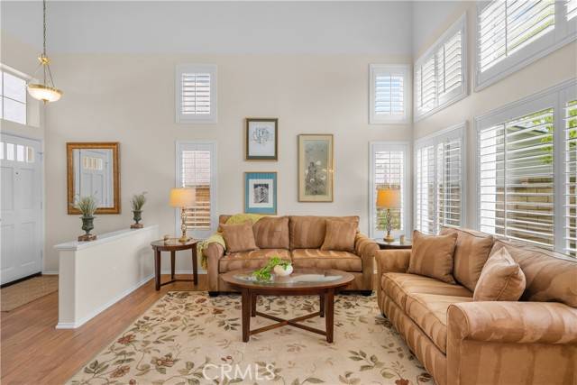 Valencia, CA 91354,27567 Courtview Drive