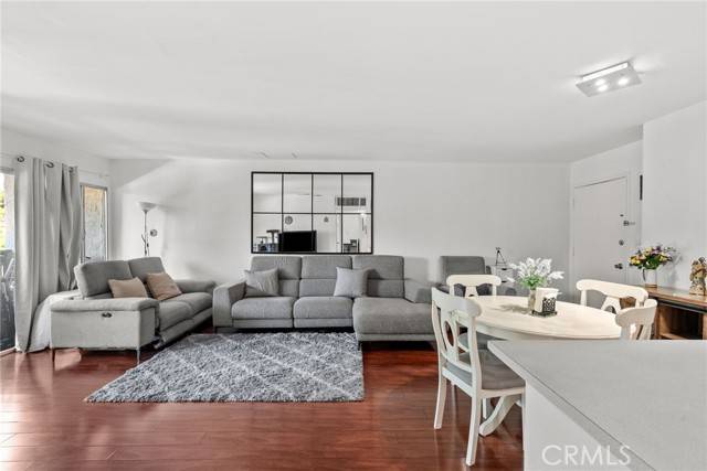 Canoga Park, CA 91304,8601 International Avenue #130