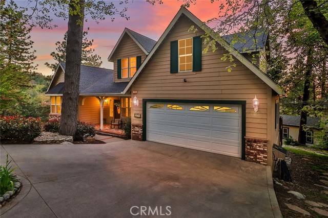 Crestline, CA 92325,176 Pine Ridge Road