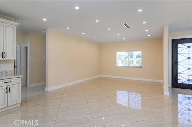 Northridge, CA 91324,9231 Vanalden Avenue