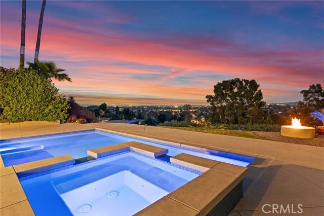 West Hills, CA 91307,6216 Ellenview Avenue